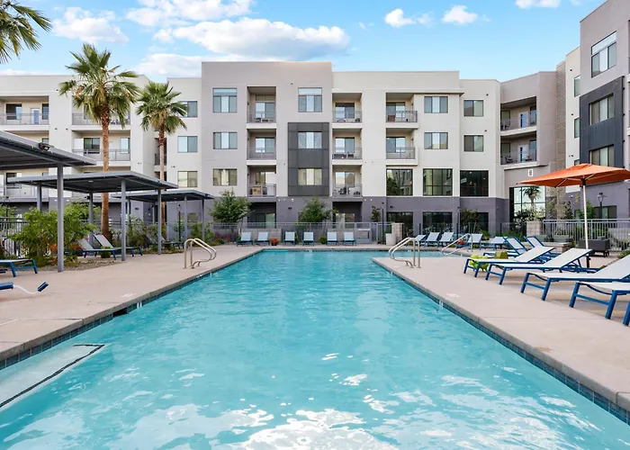 Oasis Near Asu & Downtown With Pool, Gym, Parking & Hot Tub * Tempe