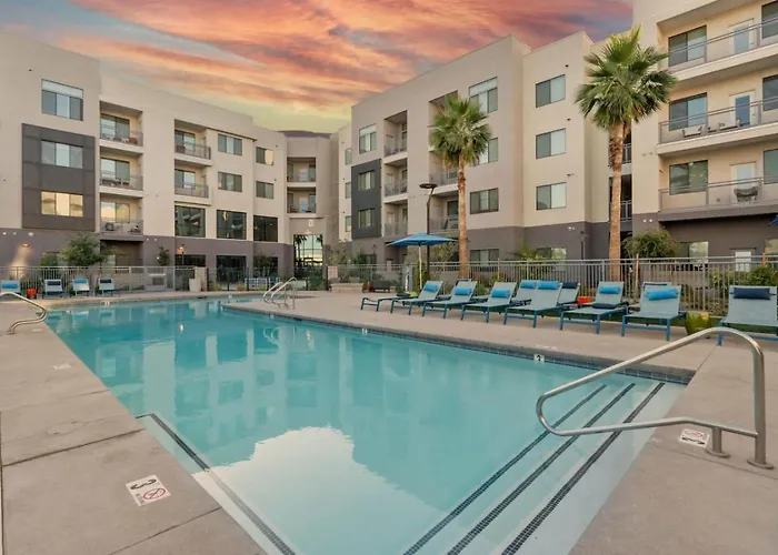 Oasis Near Asu & Downtown With Pool, Gym, Parking & Hot Tub Tempe