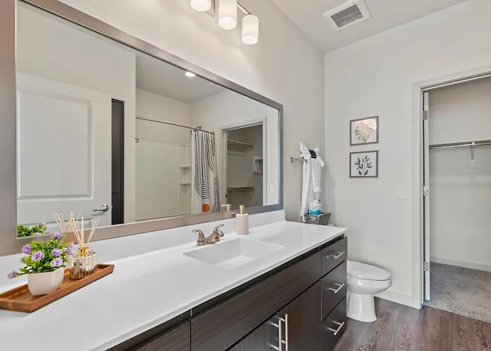Apartment Oasis Near Asu & Downtown With Pool, Gym, Parking & Hot Tub Tempe