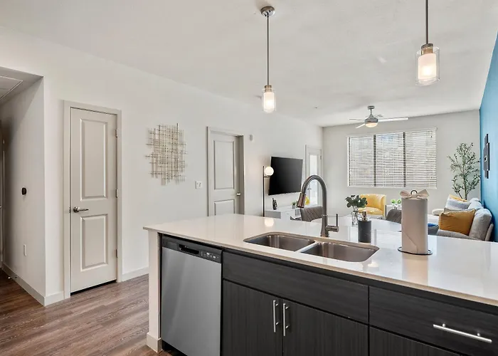 Oasis Near Asu & Downtown With Pool, Gym, Parking & Hot Tub Tempe