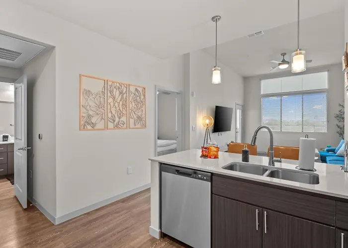 Oasis Near Asu & Downtown With Pool, Gym, Parking & Hot Tub * Tempe